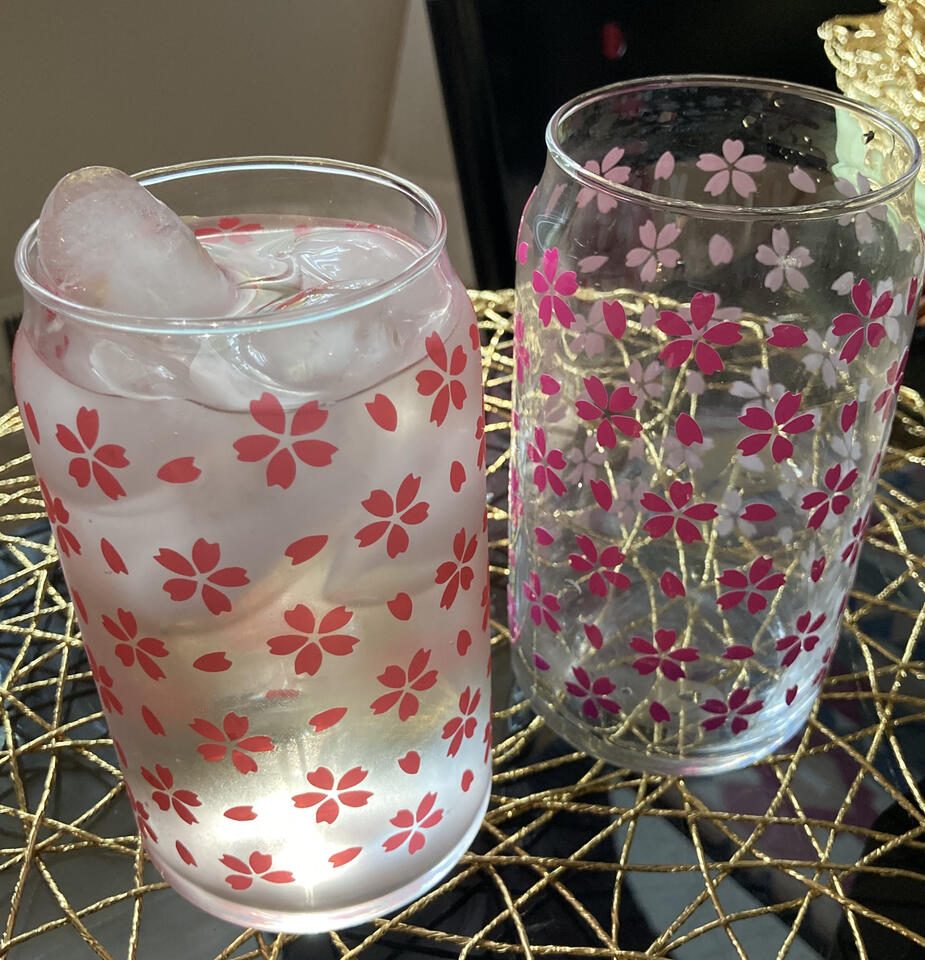 Temperature Changing Glass Cans